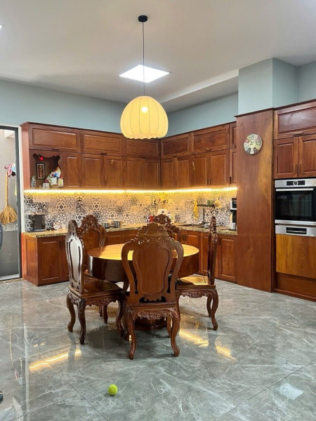 SIÊU PHẨM NHÀ SÁT KHO XĂNG DẦU - KIÊN CỐ - 81M2 8.X TỶ