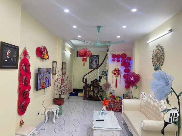 CHO NỮ THUÊ PHÒNG ĐẸP 32m² – QUẬN LONG BIÊN – FULL ĐỒ Ở NGAY