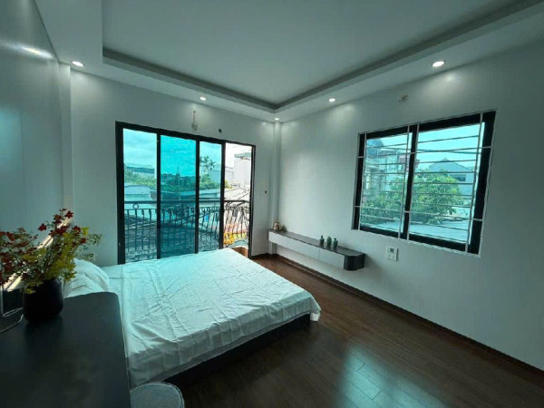 NHÀ ĐẸP THƯỢNG CÁT, Ô TÔ ĐỖ CỬA, CẠNH CHỢ, PHÒNG KHÁM 30 M2 GIÁ 6,2 TỶ.
