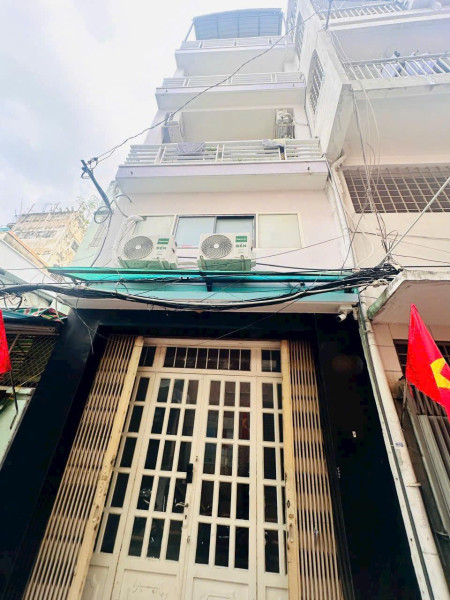 MỚI ĐẸP 100% Ở NGAY- Full Nội Thất 3 TẦNG Ngang 3.6m Nở Hậu –Gần MT Nguyễn Tri Phương 4 Tỷ Xíu