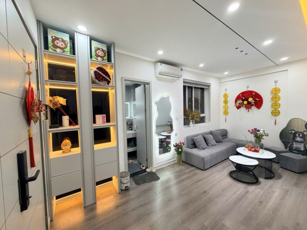 Bán căn hộ tòa C2 Xuân Đỉnh căn góc 62m2 2N2VS giá 6,5 tỷ