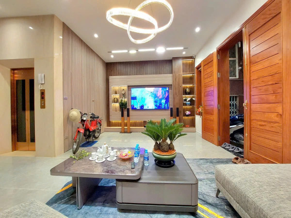 NHÀ DÒNG TIỀN SIÊU HIẾM - PHỐ THỊNH QUANG - 12 CĂN HỘ DV FULL ĐỒ - DOANH THU 90TR/TH - NHÀ MỚI