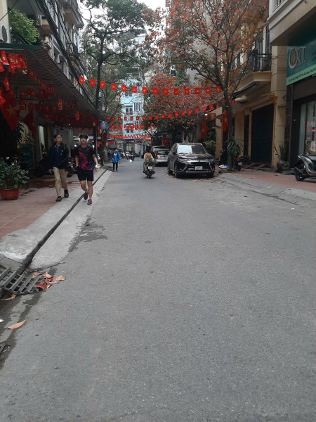 Bán nhà phân lô phố Pháo Đài Láng kinh doanh sầm uất
