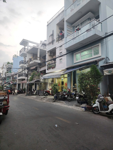 NHÀ MẶT TIỀN KINH DOANH SÁT CHỢ XÓM CỦI & BA ĐÌNH QUẬN 8 124M NHỈNH 11 TỶ 0948769331