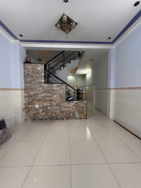 HÀNG MỚI – NHÀ ĐẸP NGAY NGÃ TƯ 4 XÃ – HẺM XE HƠI 6M – GIÁ CHỈ HƠN 4XX. LH:0353671440.