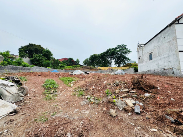 Đất Trung Tâm TP Bắc Giang, Tỉnh Bắc Giang. 728 m2- MT 23m. Đường Ô tô tránh. Giá 2,7 tỷ