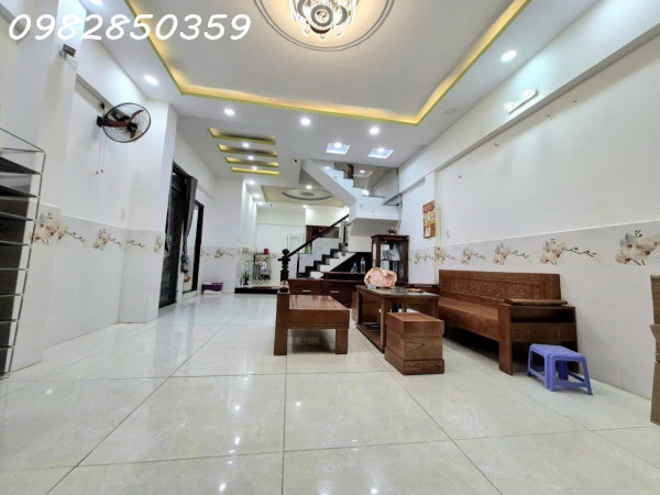 CẠNH TRƯỜNG TH KIM ĐỒNG - HẺM VF3 - 3 TẦNG - 6T.Ỷ 6