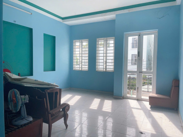 Bán mặt tiền đường Trương Văn Thành 132m2 Quận 9 BTCT 3 tầng