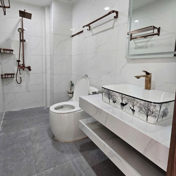 Bán nhà khu Ngọc Thụy, vị trí ngõ nông, cách mặt phố 50m