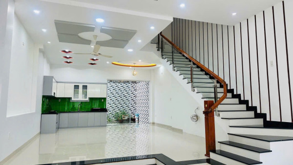 NHÀ MẶT TIỀN 6M-100M2- GẦN SIÊU THỊ GO-KHAI THÁC KINH DOANH LUÔN