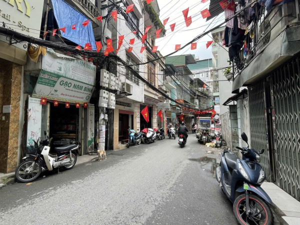 Bán nhà mặt phố hà nội giá cả thương lượng.Mời ACE vào xem