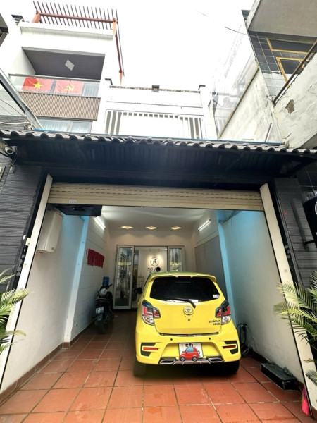🔥NHỈNH 2TỶ CÓ NHÀ SG - 3 TẦNG XINH LUNG LINH - GẦN NHÀ GA T3 - 10P QUA SÂN BAY - 5P TỚI EMART 2