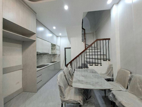 Nhà đẹp Ngọc Thụy Long Biên– Về ở ngay, hợp lý cho gia đình trẻ!