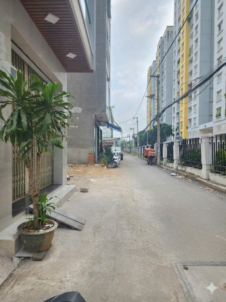 BÁN NHÀ  2 TẦNG BTCT QUẬN 8– 90M² – NHÀ 2 TẦNG – 3PN – CHỈ 4.55 TỶ