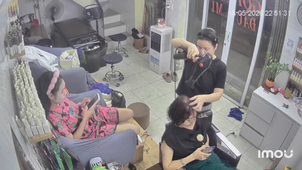 MÌNH CÓ NHÀ 2 TẦNG MUỐN SANG NHƯỢNG CHO BẠN LÀM CHĂM SÓC DA CƠ BẢN NAIL MI TẠI NGUYỄN