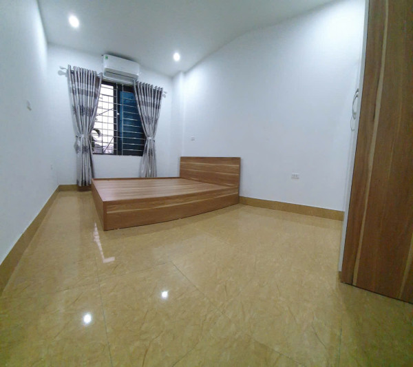 MÌNH CÓ NHÀ 2 TẦNG MUỐN SANG NHƯỢNG CHO BẠN LÀM CHĂM SÓC DA CƠ BẢN NAIL MI TẠI NGUYỄN