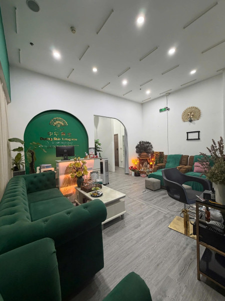 MÌNH CÓ NHÀ 2 TẦNG MUỐN SANG NHƯỢNG CHO BẠN LÀM CHĂM SÓC DA CƠ BẢN NAIL MI TẠI NGUYỄN