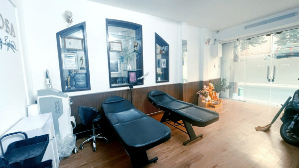 MÌNH CÓ NHÀ 2 TẦNG MUỐN SANG NHƯỢNG CHO BẠN LÀM CHĂM SÓC DA CƠ BẢN NAIL MI TẠI NGUYỄN