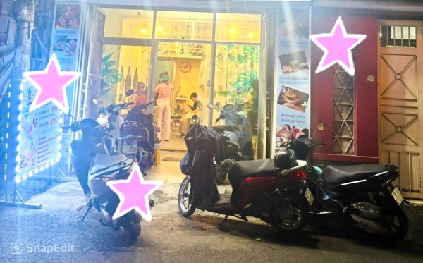 MÌNH CÓ NHÀ 2 TẦNG MUỐN SANG NHƯỢNG CHO BẠN LÀM CHĂM SÓC DA CƠ BẢN NAIL MI TẠI NGUYỄN