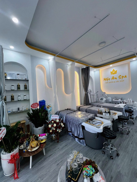 MÌNH CÓ NHÀ 2 TẦNG MUỐN SANG NHƯỢNG CHO BẠN LÀM CHĂM SÓC DA CƠ BẢN NAIL MI TẠI NGUYỄN