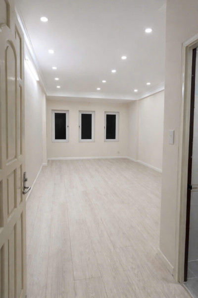 MÌNH CÓ NHÀ 2 TẦNG MUỐN SANG NHƯỢNG CHO BẠN LÀM CHĂM SÓC DA CƠ BẢN NAIL MI TẠI NGUYỄN
