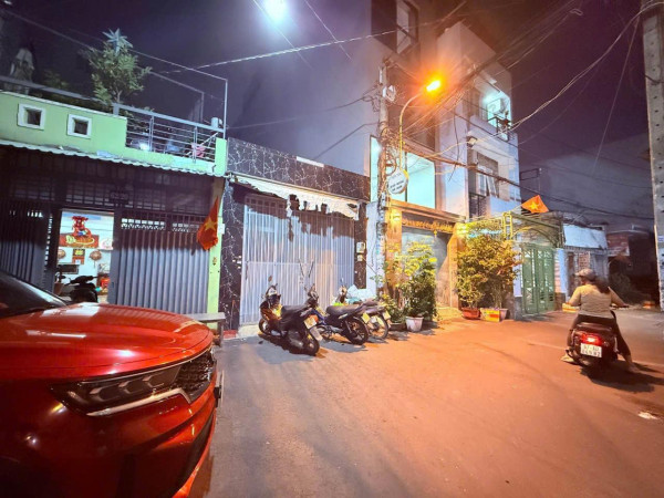 3.9 TỶ - LÔ GÓC CHỢ TÂY THẠNH - CÓ 2.5 TỶ, THU NHẬP 25TR LÀ MUA ĐƯỢC