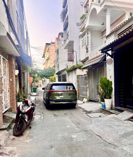 Style nhà vườn ngay TT Nhà thi đấu Quận 7, 13x tỷ