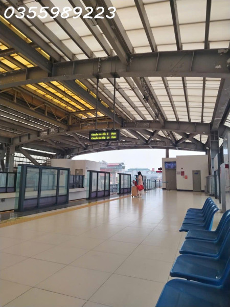 ĐẤT NỀN HIẾM 2 MẶT ĐƯỜNG SÁT QUỐC LỘ HỒ TÂY- BA VÌ-   NGAY SÁT TUYẾN  METRO . GIÁ CỰC RẺ CHƯA ĐẾN