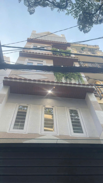 BÁN NHÀ 5 TẦNG NGAY BỆNH VIỆN HOÀN MỸ - (NGANG 3M2 X 12M) - 6TỶ6. LH:0931222249.