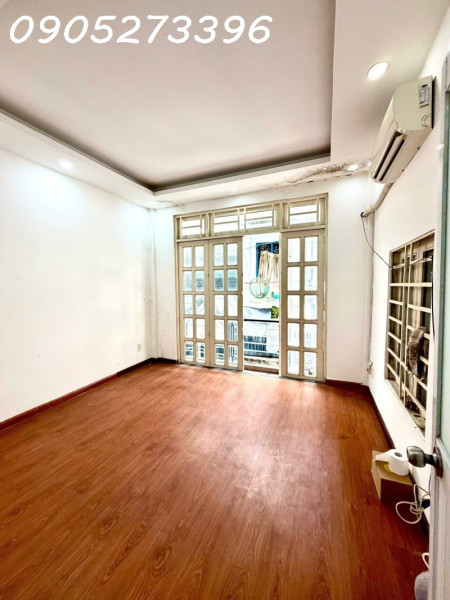 NGAY NGÃ TƯ PHÚ NHUẬN - 20m2 - 3 TẦNG - CĂN GÓC - 3.55 TỶ
