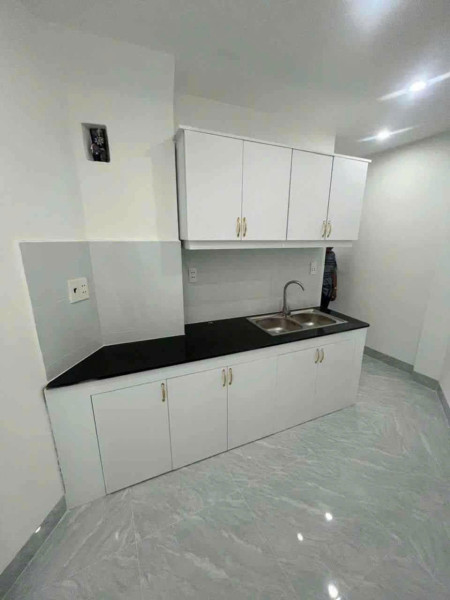 NHÀ MỚI LẠC LONG QUÂN QUẬN 11 - NGANG 4M - SHR - CHỈ 3,85 TỶ - GIÁP Q6