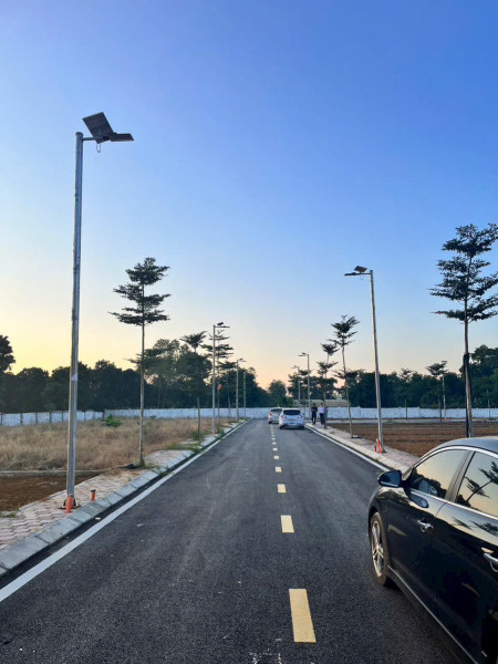 Đầu tư thông minh lô đất 100m2 gần Quốc Lộ 21, khu vực trung tâm Hòa Lạc. Phù hợp xây trọ, đầu tư