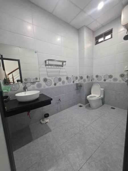 BÁN NHÀ - NGÔ GIA TỰ - NHÀ 4 TẦNG DÂN XÂY ĐẸP LUNG LINH - TẶNG FULL NỘI THẤT - 79M - NHỈNH 10 TỶ