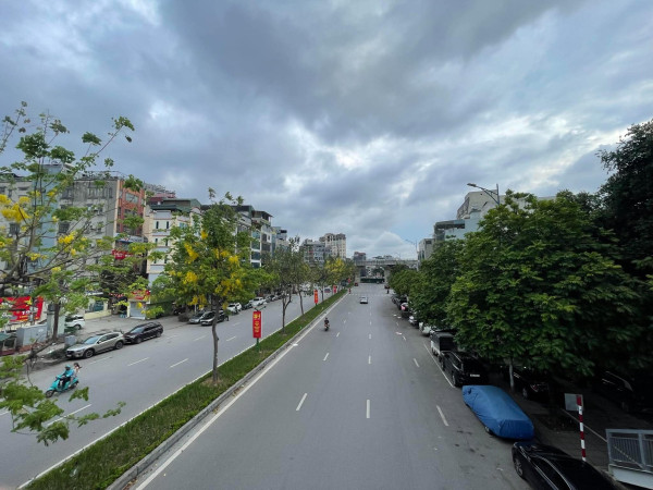 Bán nhà riêng tại Đường Cầu Giấy,Phường Quan Hoa, Cầu Giấy, Hà Nội, phân lô ô tô tránh giá 20.8  tỷ