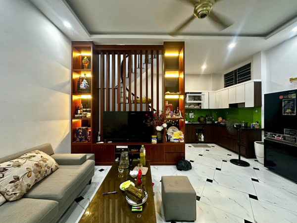 BÁN NHÀ MỚI DƯƠNG QUẢNG HÀM 8,1 TỶ  – NGÕ THÔNG KINH DOANH