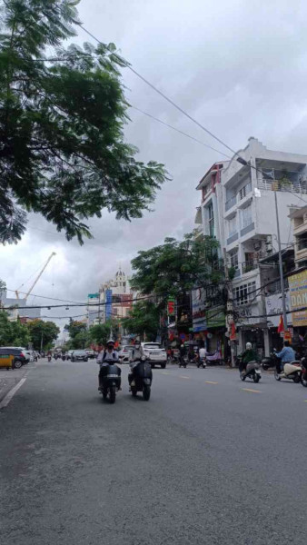 Siêu phẩm nhà mặt phố Tô Hiệu - 123m2 - Vị trí vàng kinh doanh