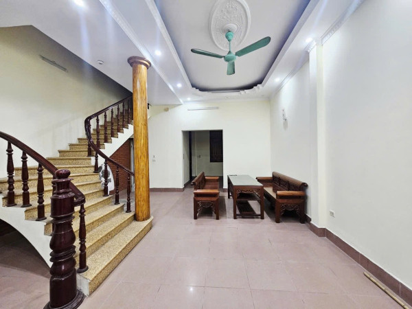 💥Căn góc C6 Trần Hữu Dực, Nam Từ Liêm 133m 3PN Nội thất mới đẹp, 9.8 tỷ💥
