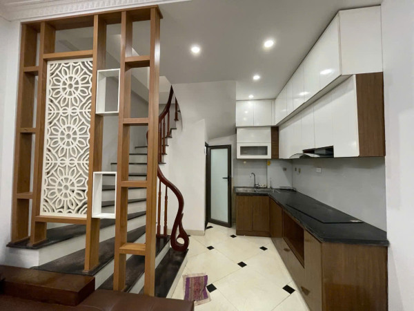 HOA HẬU,PHU LƯƠNG, HA ĐÔNG,31M 5 TẦNG GÍA HƠN 5 TY