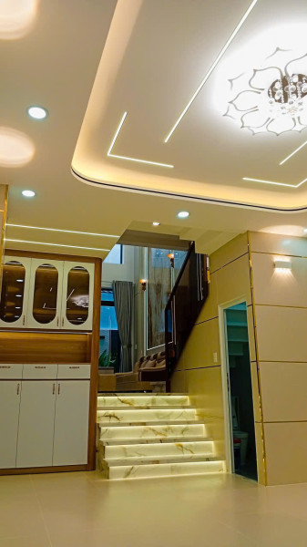 Nhà Bình Tân, hẻm xe hơi, có thang máy 450kg