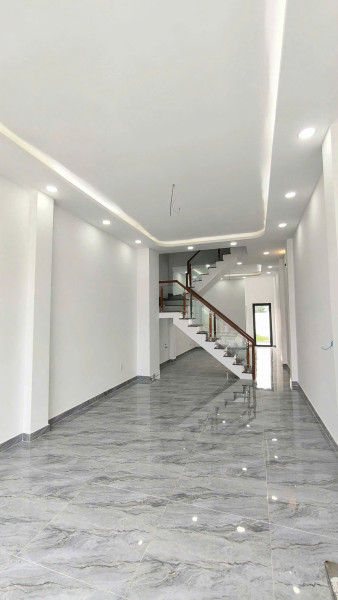 NHÀ MẶT TIỀN HỒ VĂN CỐNG NGAY TRUNG TÂM THỦ DẦU MỘT-GIÁ CHỈ 2 TỶ-CƠ HỘI KHÓ TÌM