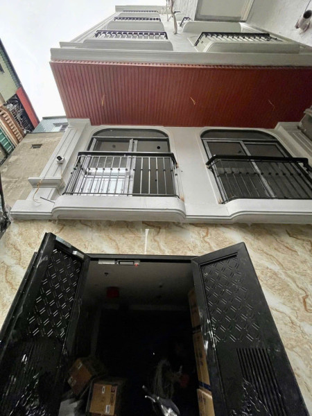 Tòa CCMN phố Hoàng Mai - 12 phòng - 8 tầng - oto đỗ cửa
