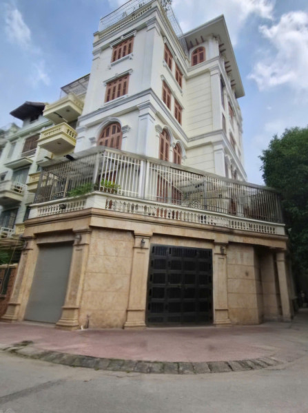 Tôi cho thuê nhà, Chùa Bộc, Phạm Ngọc Thạch, Đống Đa, 221m2x 3T -49 tr
