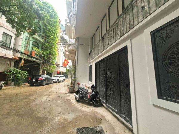 Căn hộ cho thuê Bồ Đề 120m2, 8 tầng thang máy, 25 phòng khép kín cho thuê doanh thu khai tác