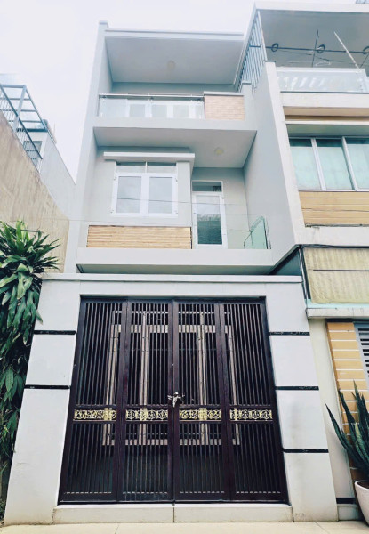 Lô đất Cạnh  KCX Linh Trung 2 - Ngang khủng 9m -  209m2 (120m2 thổ cư) – Nhỉnh 4 tỷ – Đường  6m