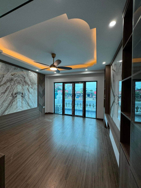 BÁN GẤP NHÀ MỄ TRÌ HẠ – NHÀ MỚI ĐẸP – Ô TÔ CÁCH 50M – GẦN PHỐ – 36M² 5 TẦNG CHỈ 9,2 TỶ
