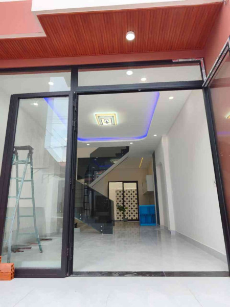 NHÀ ĐẸP TRẦN HƯNG ĐẠO ĐÔNG HÒA DĨ AN BÌNH DƯƠNG.THOÁNG MÁT ĐƯỜNG XE HƠI CHẠY GIÁ HỢP LÍ Ạ
