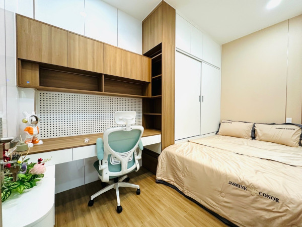 - Gần Lotte Mart Nguyễn Văn Lượng, Quang Trung, Thống Nhất, Phan Văn Trị, đi đâu cũng tiện