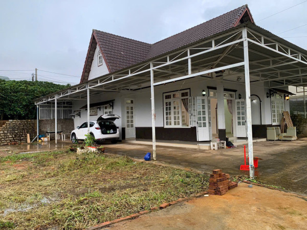 Cho thuê nhà 6 phòng homestay sức chứa 18 người giá 15 triệu tại đường Khe Sanh Đà Lạt Lâm Đồng