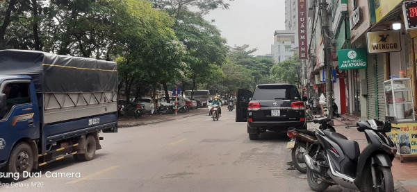Nguyễn Khả Trạc – 163m² – 1 mặt phố, 1 mặt ngõ – 2 ô tô tránh – kinh doanh – 3x tỷ