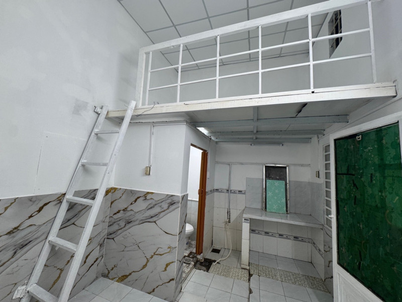 CÁCH MT TÂY THẠNH 30M, CHỦ GẤP BÁN NHÀ 5 PHÒNG TRỌ CHO THUÊ, DÒNG TIỀN 15 TR/THÁNG.